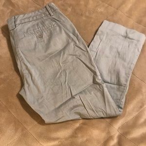 🎉SALE!!! NY&Co Grey Capris size 6